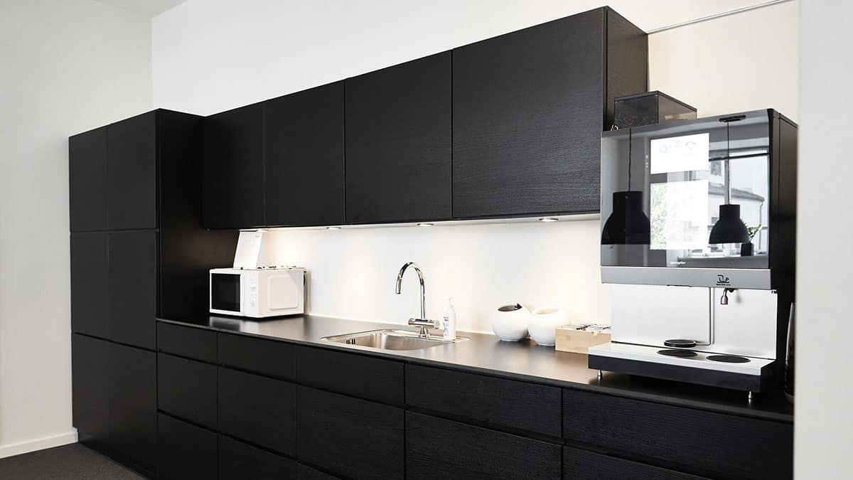 Regus-Larsbjornsstraede-20 Kontorrenovering med nyt køkken